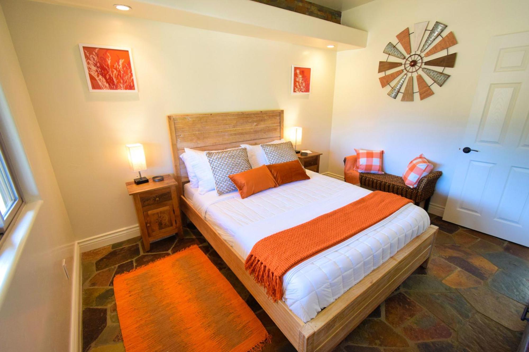 Peppertree Lane Ranch -- Seven-Acre Ranch In The Heart Of Wine Country Hotel Temecula Exterior photo